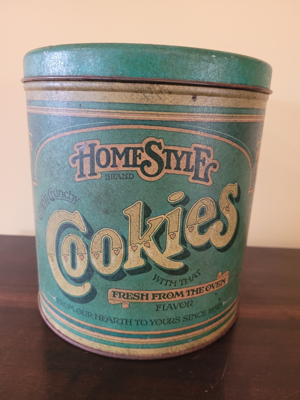 Green Vintage Cookie Tin